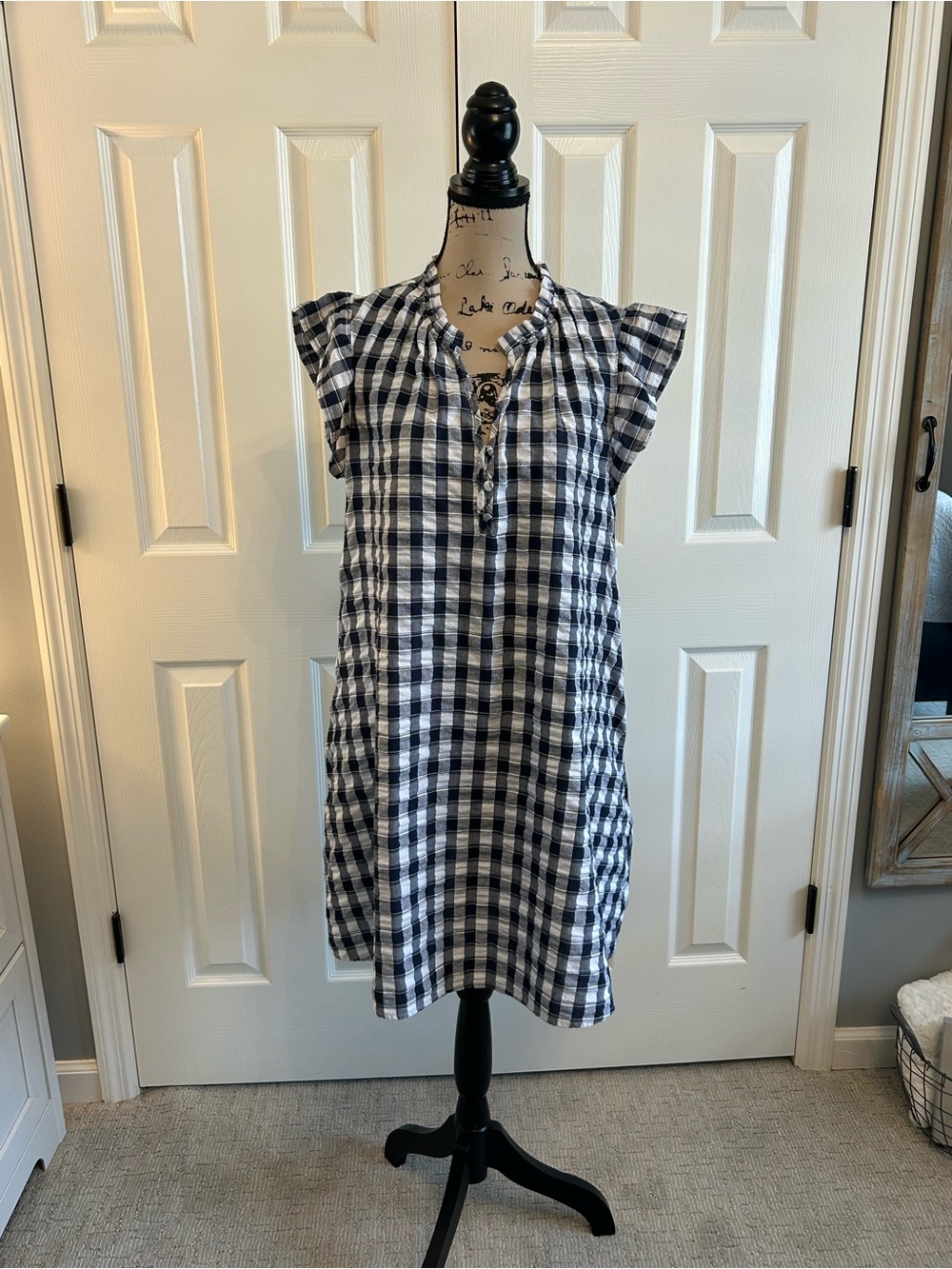 Time & Tru Women’s Navy and White Gingham Shift Dress large